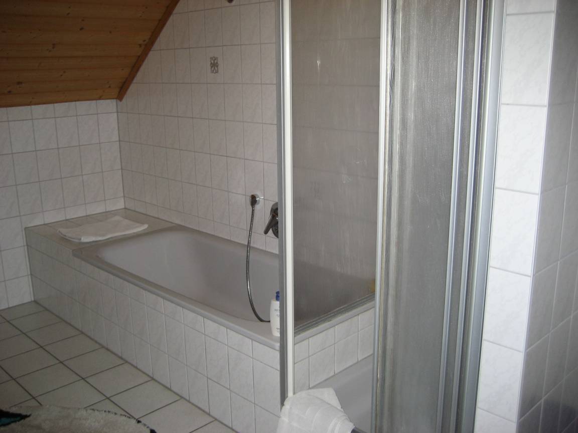 92 m² Ferienwohnung ∙ 2 Schlafzimmer ∙ 2 Gäste – Bild 9