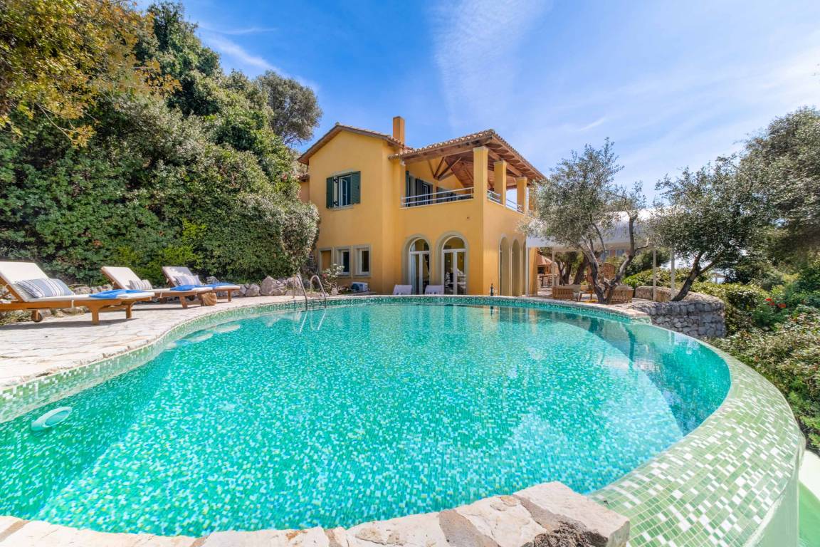 160 M² Villa ∙ 3 Bedrooms ∙ 6 Guests - Lefkada