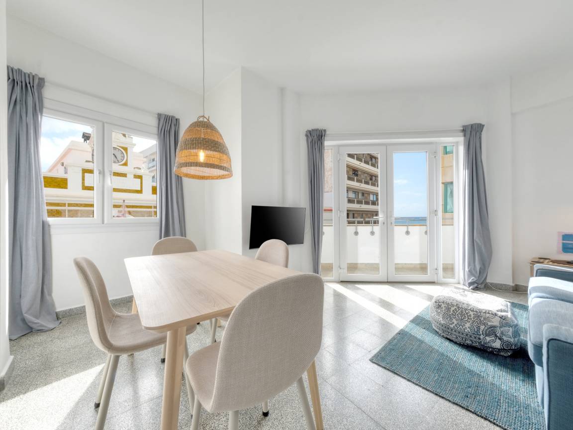 90 M² Apartment ∙ 2 Bedrooms ∙ 4 Guests - Arrecife