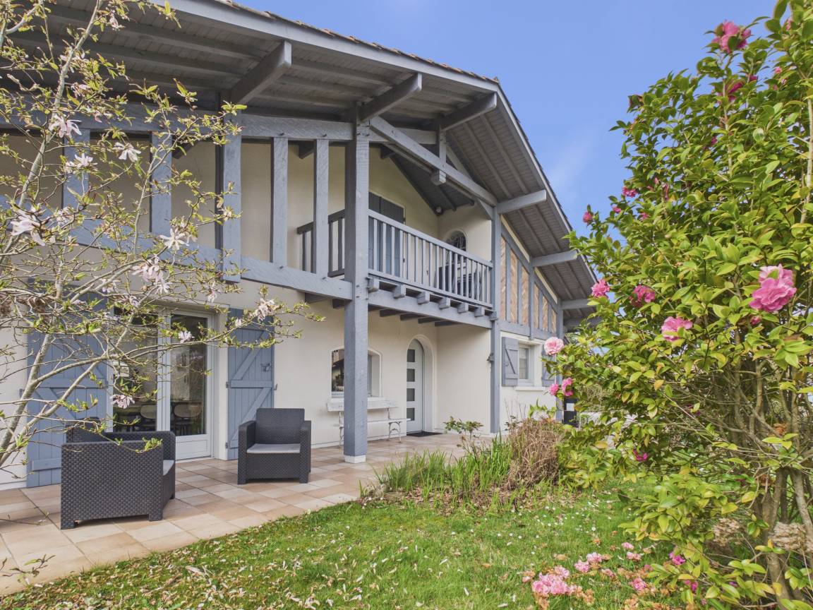 130 M² Ferienhaus ∙ 3 Schlafzimmer ∙ 6 Gäste - Arcachon