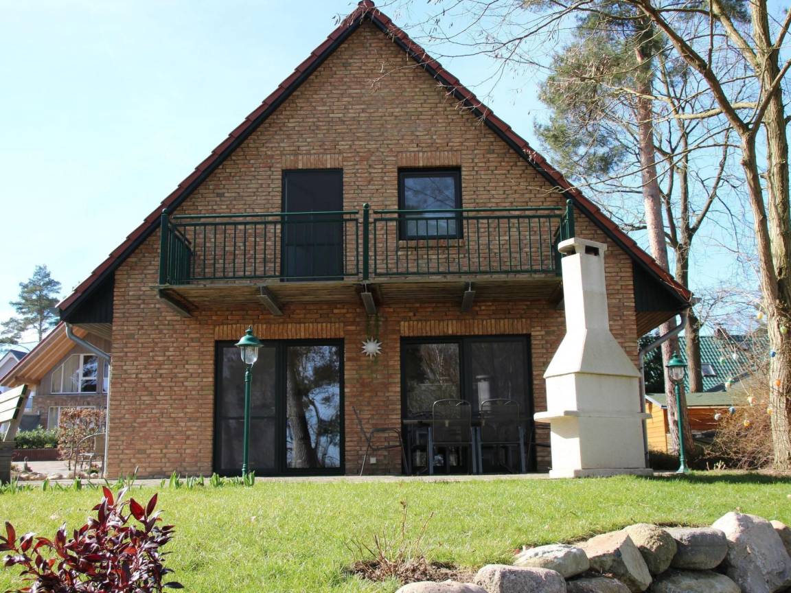 97 M² House ∙ 2 Bedrooms ∙ 5 Guests - Röbel