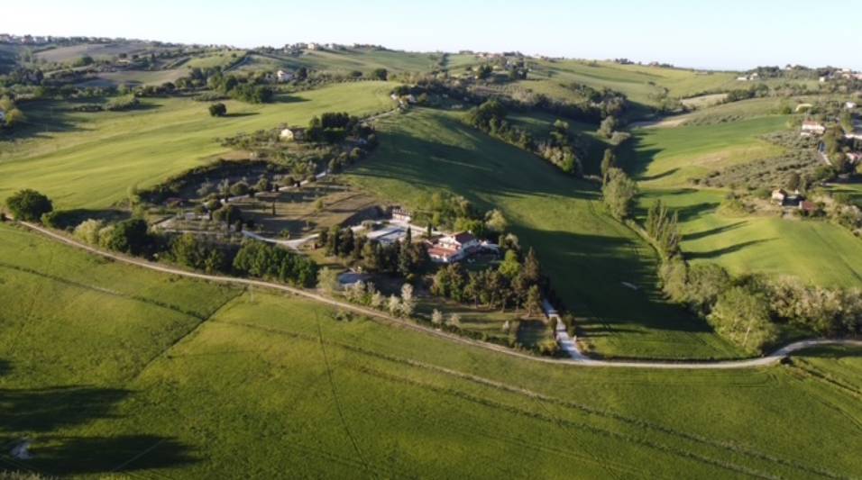 100 M² Agriturismo ∙ 2 Camere Da Letto ∙ 6 Ospiti - Marche
