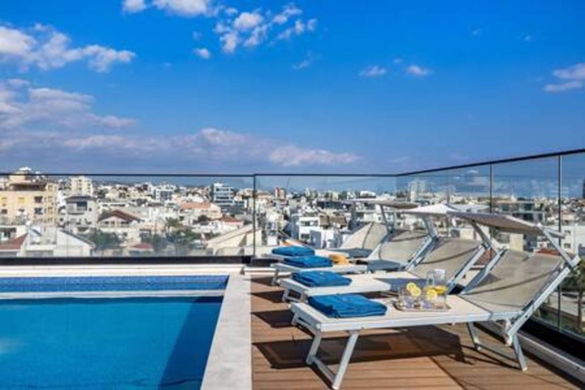 110 M² Apartamento ∙ 3 Habitaciones ∙ 8 Huéspedes - Limassol