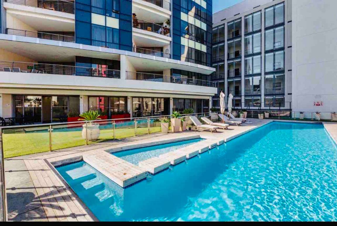 110 M² Ferienwohnung ∙ 2 Schlafzimmer ∙ 4 Gäste - Camps Bay
