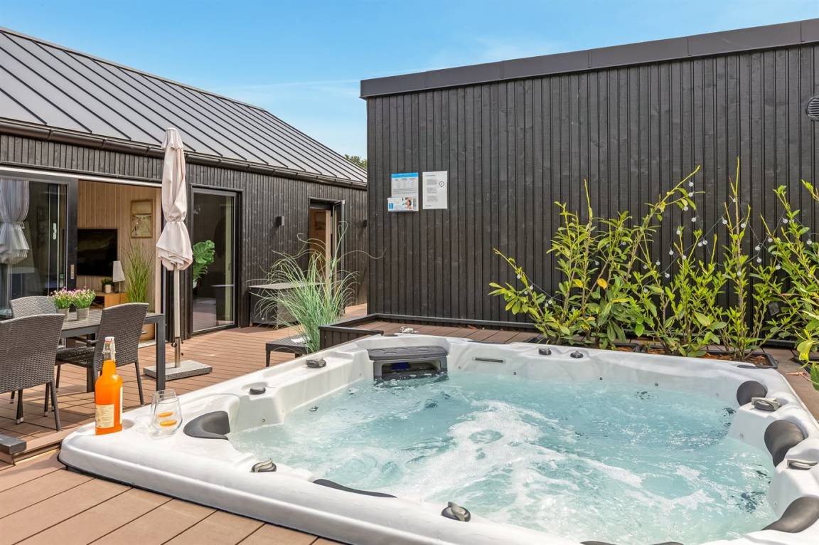 140 m&sup2; Ferienhaus 5 Schlafzimmer 12 G&auml;ste