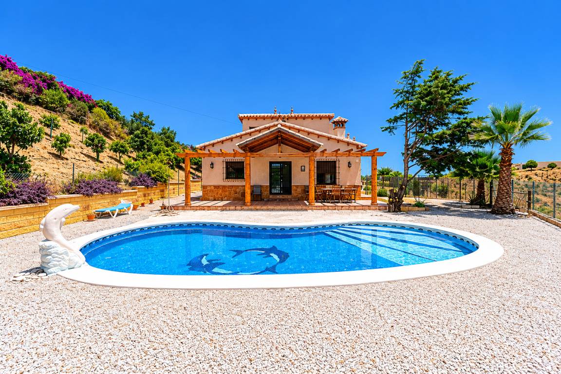 150 M² Villa ∙ 4 Schlafzimmer ∙ 8 Gäste - Torre del Mar
