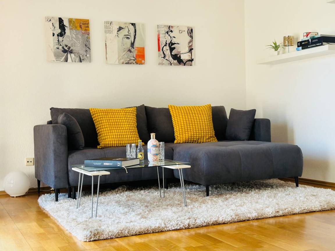65 M² Ferienwohnung ∙ 1 Schlafzimmer ∙ 2 Gäste - Leverkusen