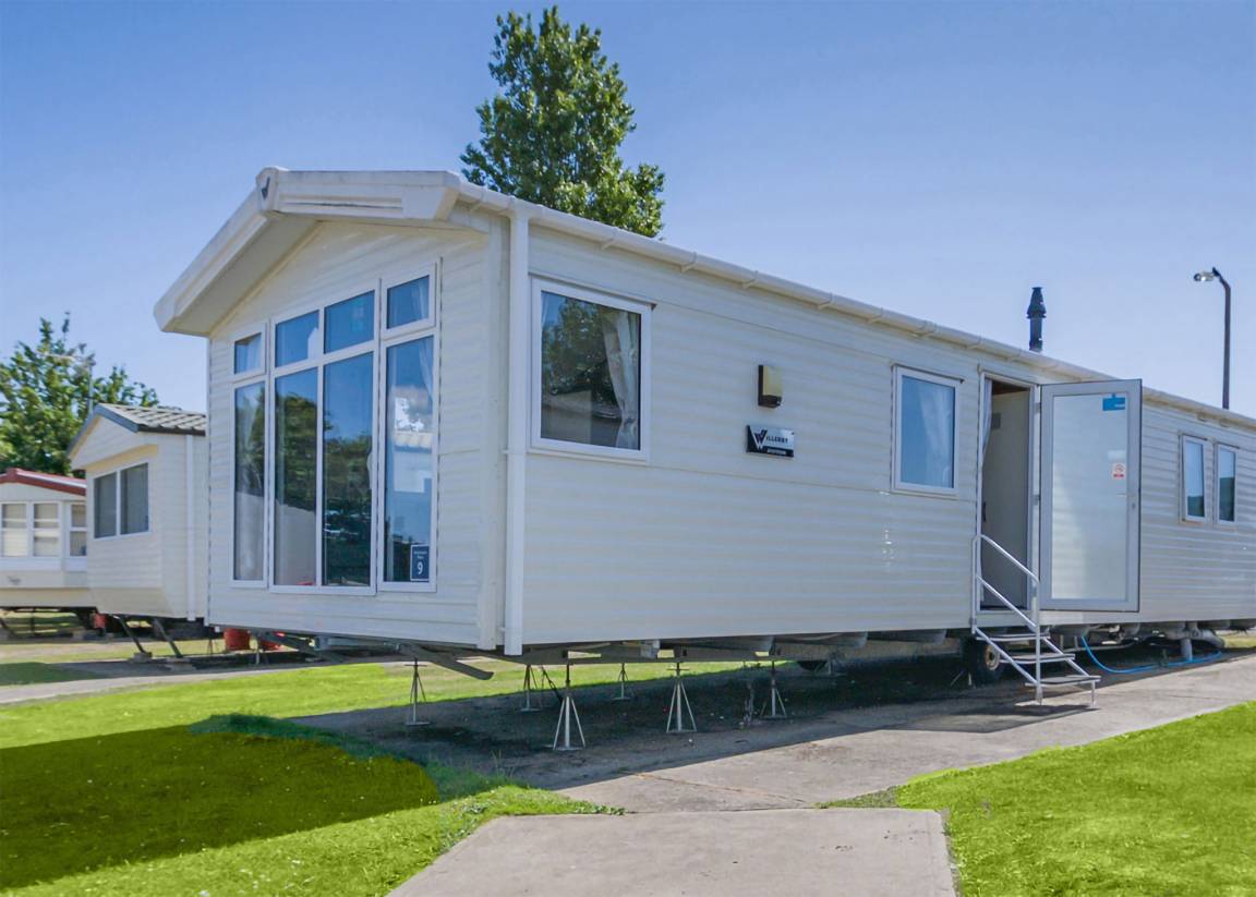 Caravan ∙ 3 Bedrooms ∙ 8 Guests - Frinton-on-Sea