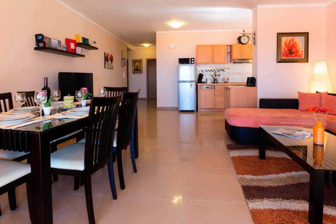 97 m² Ferienwohnung ∙ 2 Schlafzimmer ∙ 6 Gäste – Bild 3