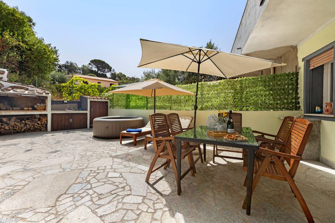 70 M² Huis ∙ 2 Slaapkamers ∙ 4 Gasten - Valledoria