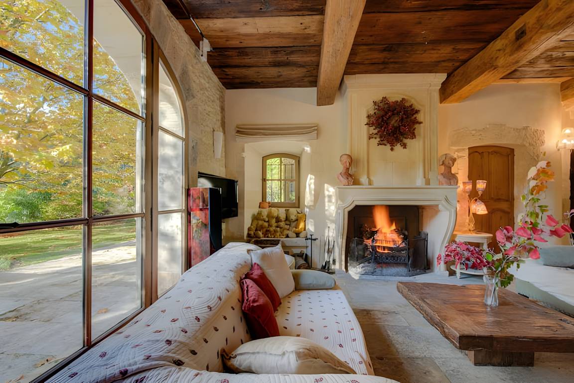 300 M² Villa ∙ 8 Chambres ∙ 18 Personnes - Ventabren