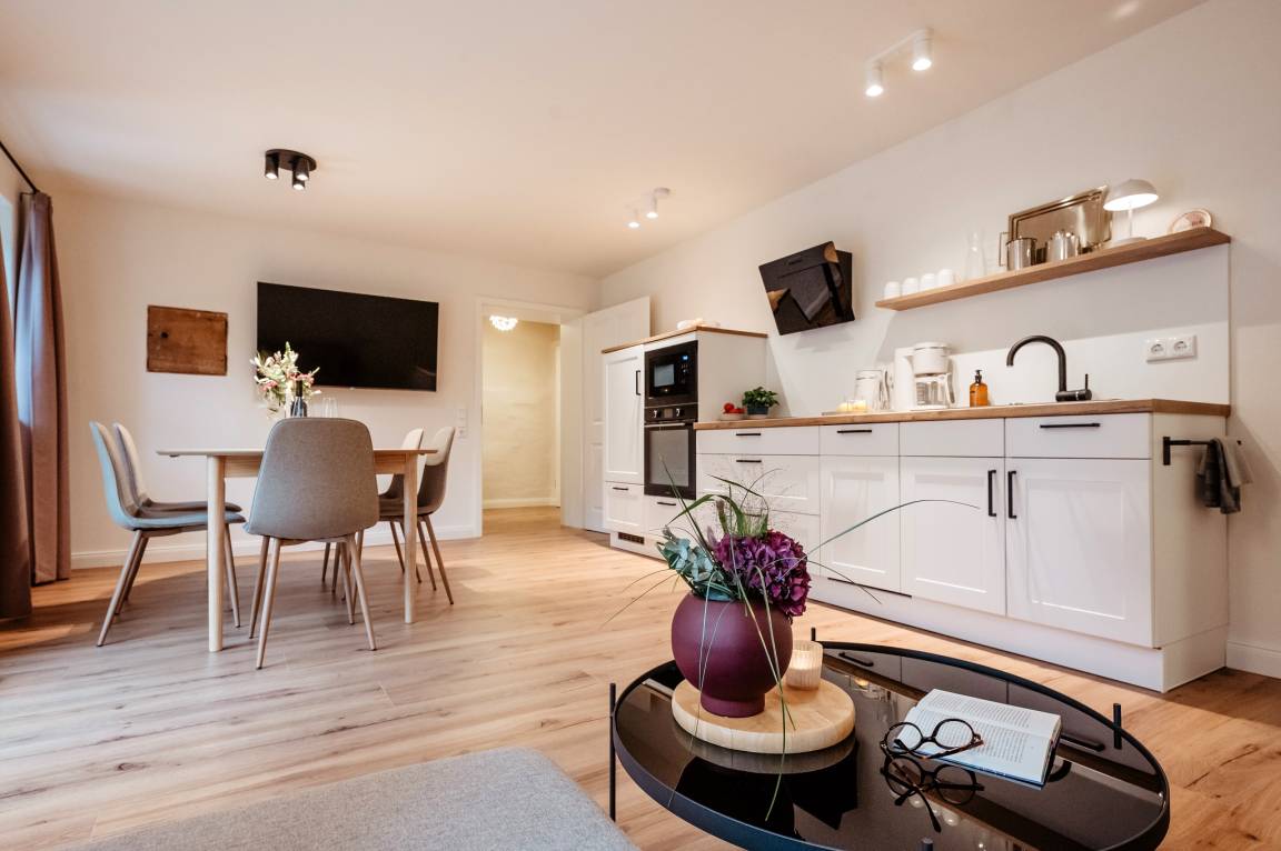 Ferienwohnung ∙ 2 Schlafzimmer ∙ 5 Gäste - Hausen