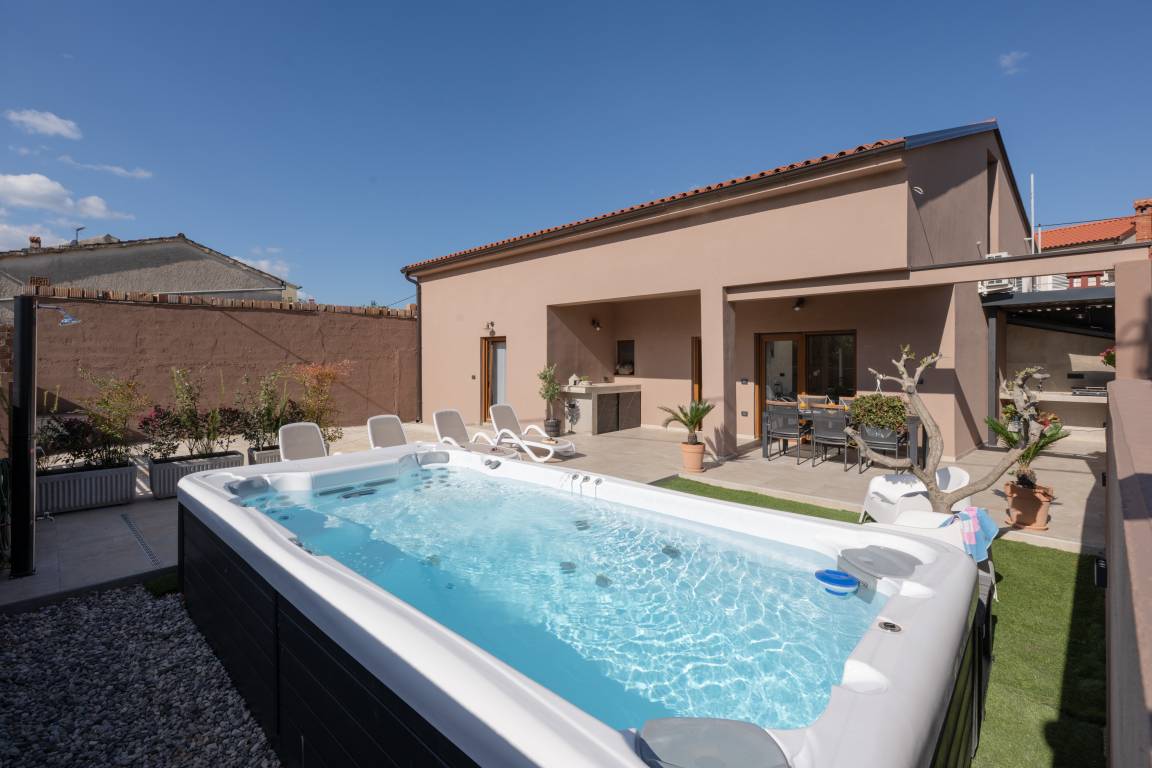 90 M² House ∙ 3 Bedrooms ∙ 6 Guests - Bale