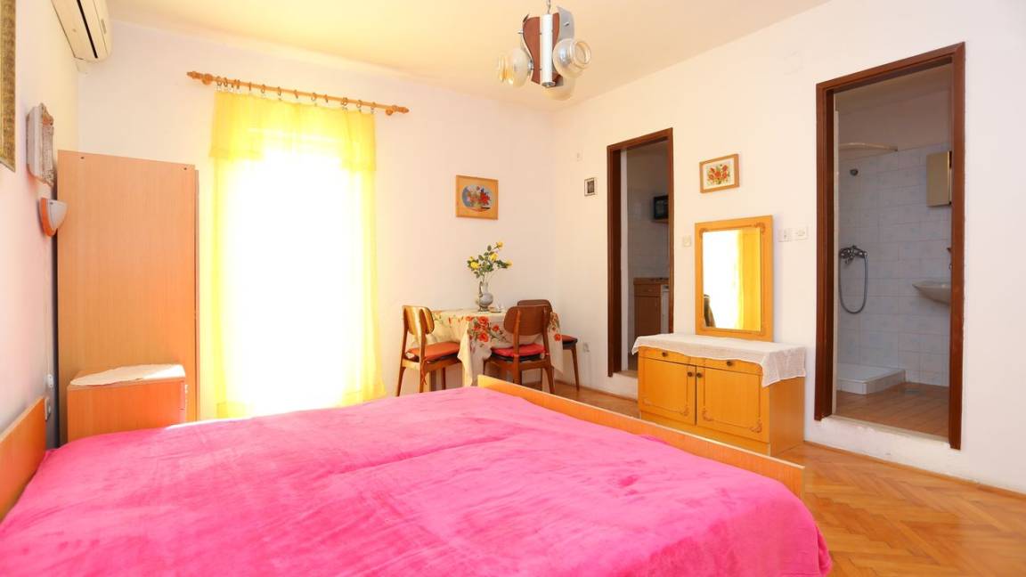 23 M² Hotel ∙ 1 Habitación ∙ 3 Huéspedes - Supetar