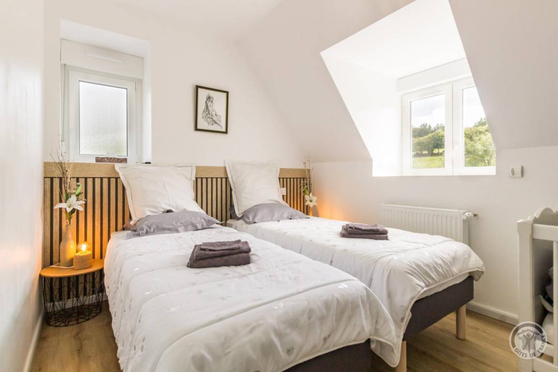 128 M² Gîte ∙ 4 Bedrooms ∙ 8 Guests - Normandy