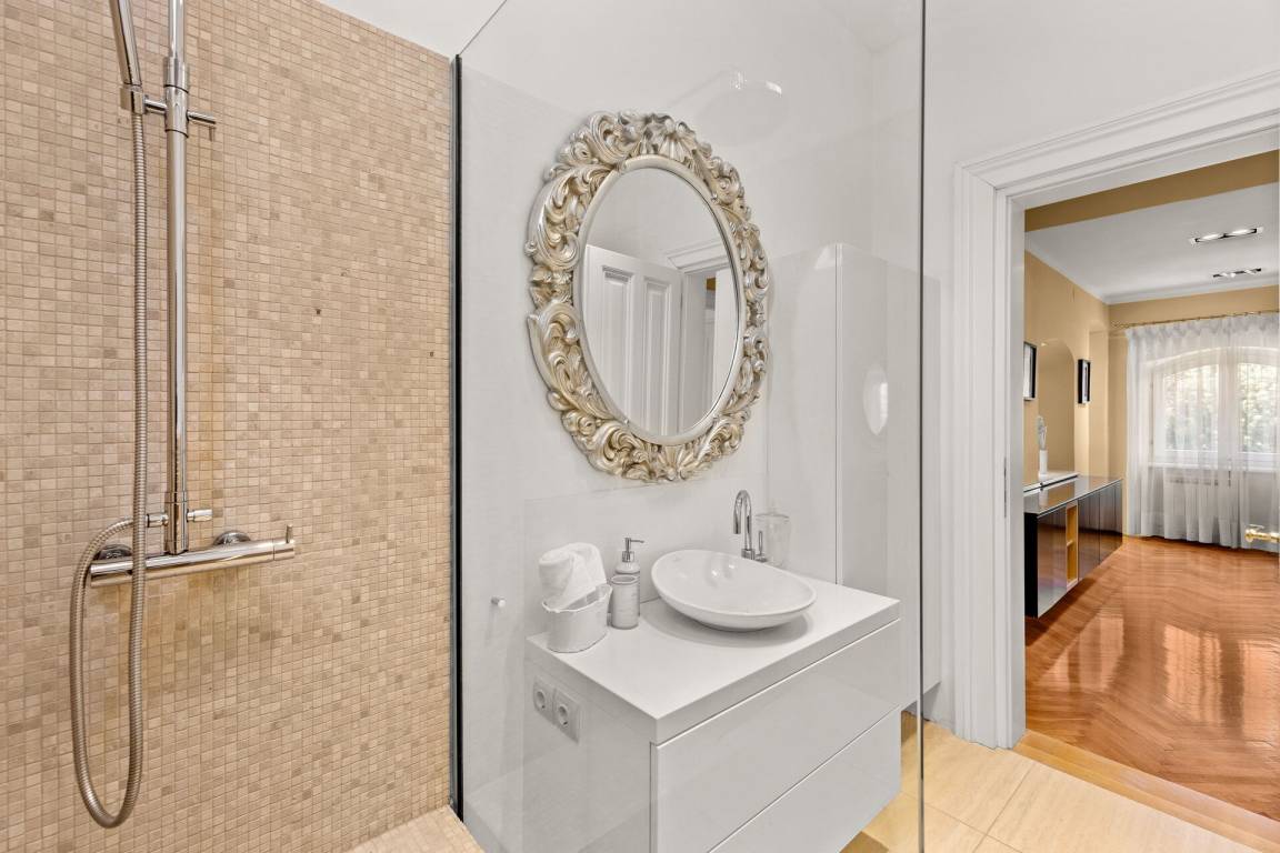 145 m² Ferienwohnung ∙ 2 Schlafzimmer ∙ 4 Gäste – Bild 38