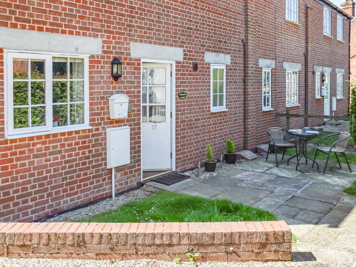 Cottage ∙ 2 Bedrooms ∙ 5 Guests - Wroxham