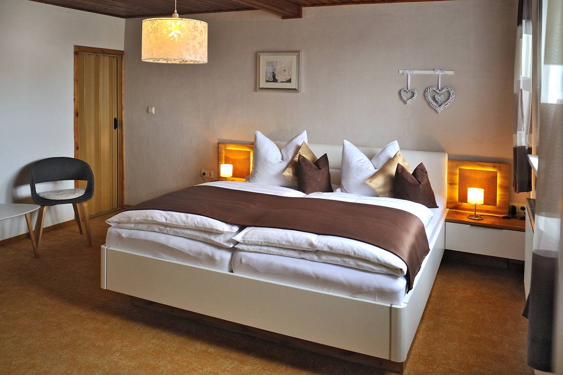 45 M² Ferienwohnung ∙ 1 Schlafzimmer ∙ 3 Gäste - Masserberg