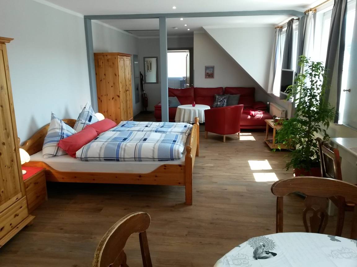 45 m² Ferienwohnung ∙ 1 Schlafzimmer ∙ 2 Gäste – Bild 3