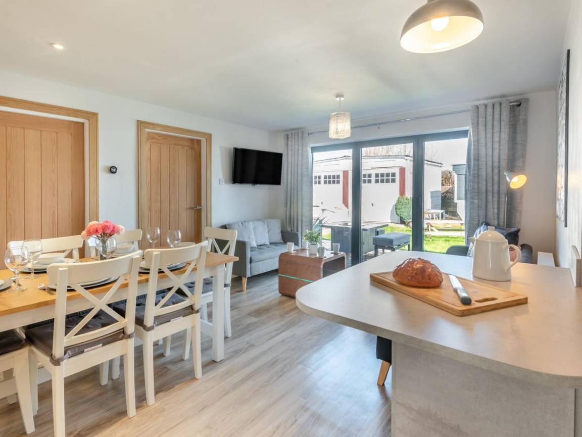 House ∙ 5 Bedrooms ∙ 8 Guests - Chapel Saint Leonards