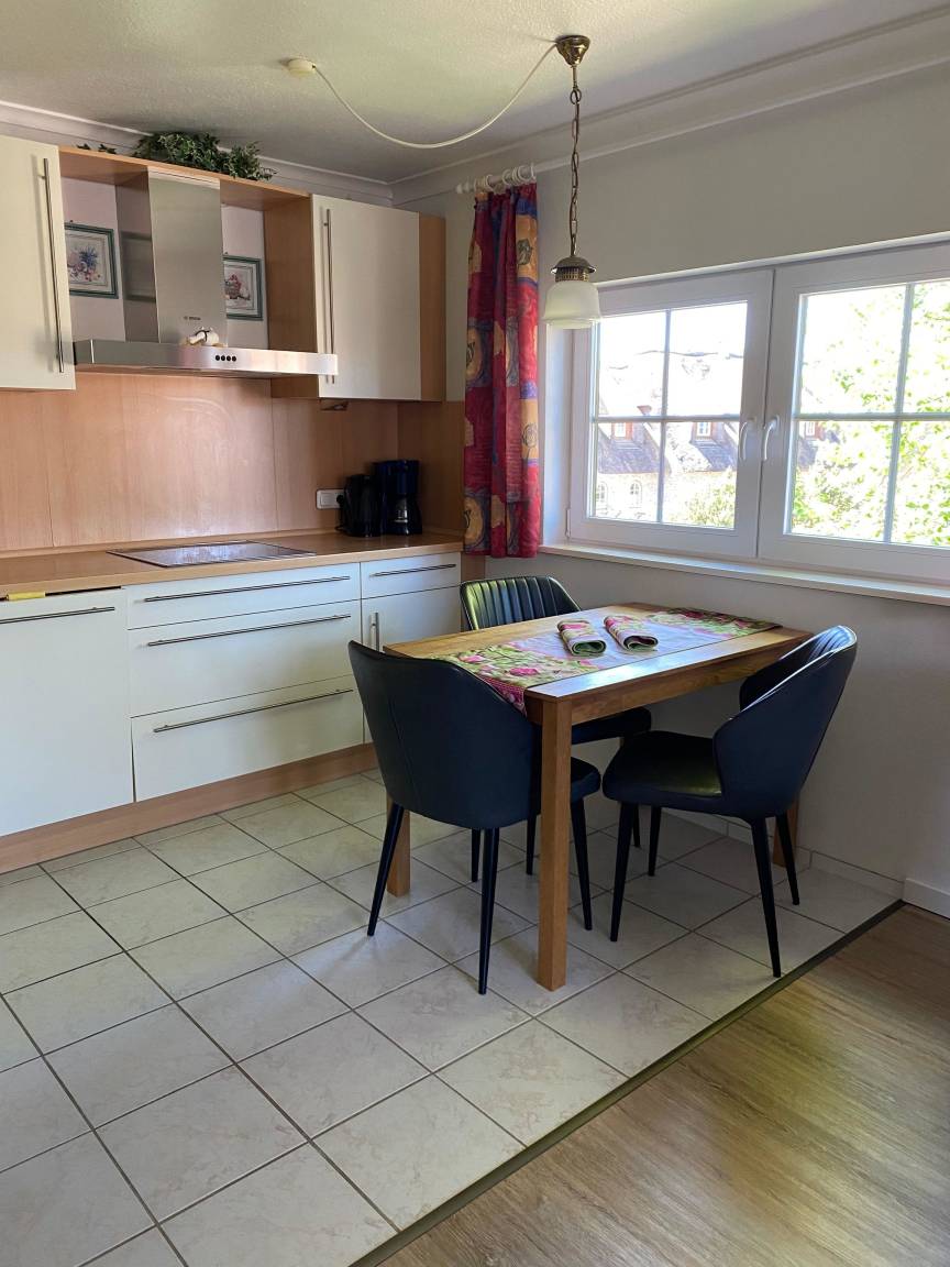 45 m² Ferienwohnung ∙ 1 Schlafzimmer ∙ 3 Gäste – Bild 2
