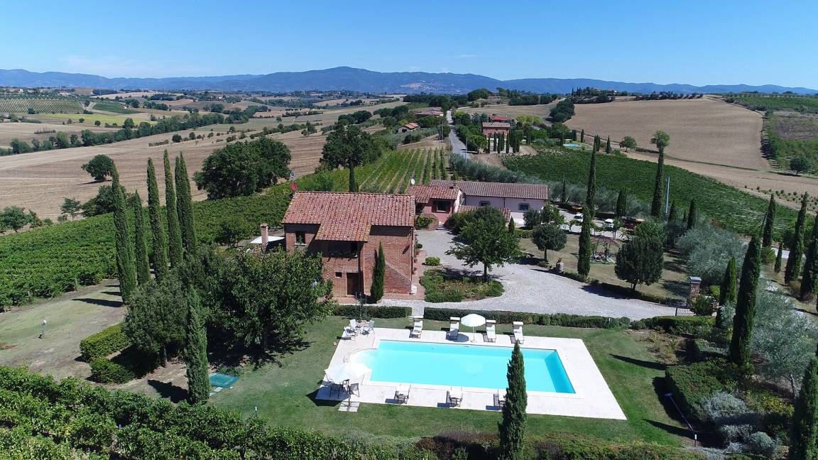 500 M² Villa ∙ 5 Bedrooms ∙ 10 Guests - Montepulciano