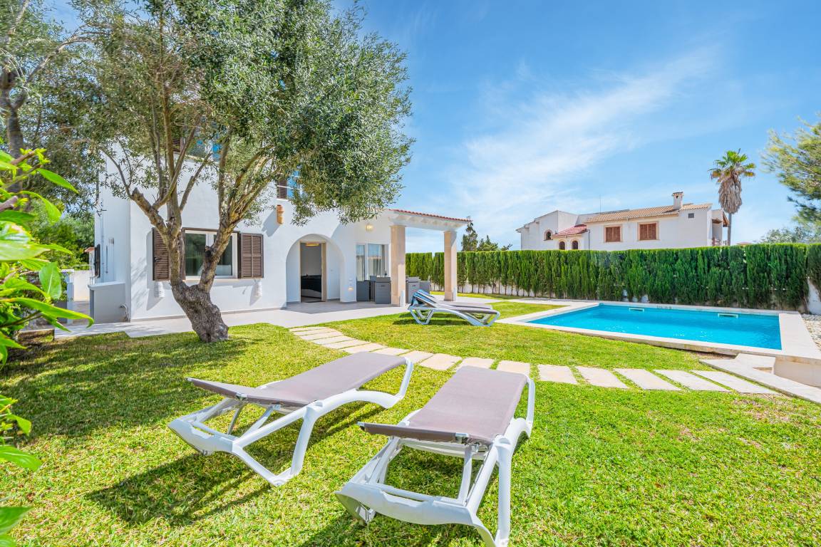 193 M² Villa ∙ 4 Bedrooms ∙ 6 Guests - Sa Ràpita