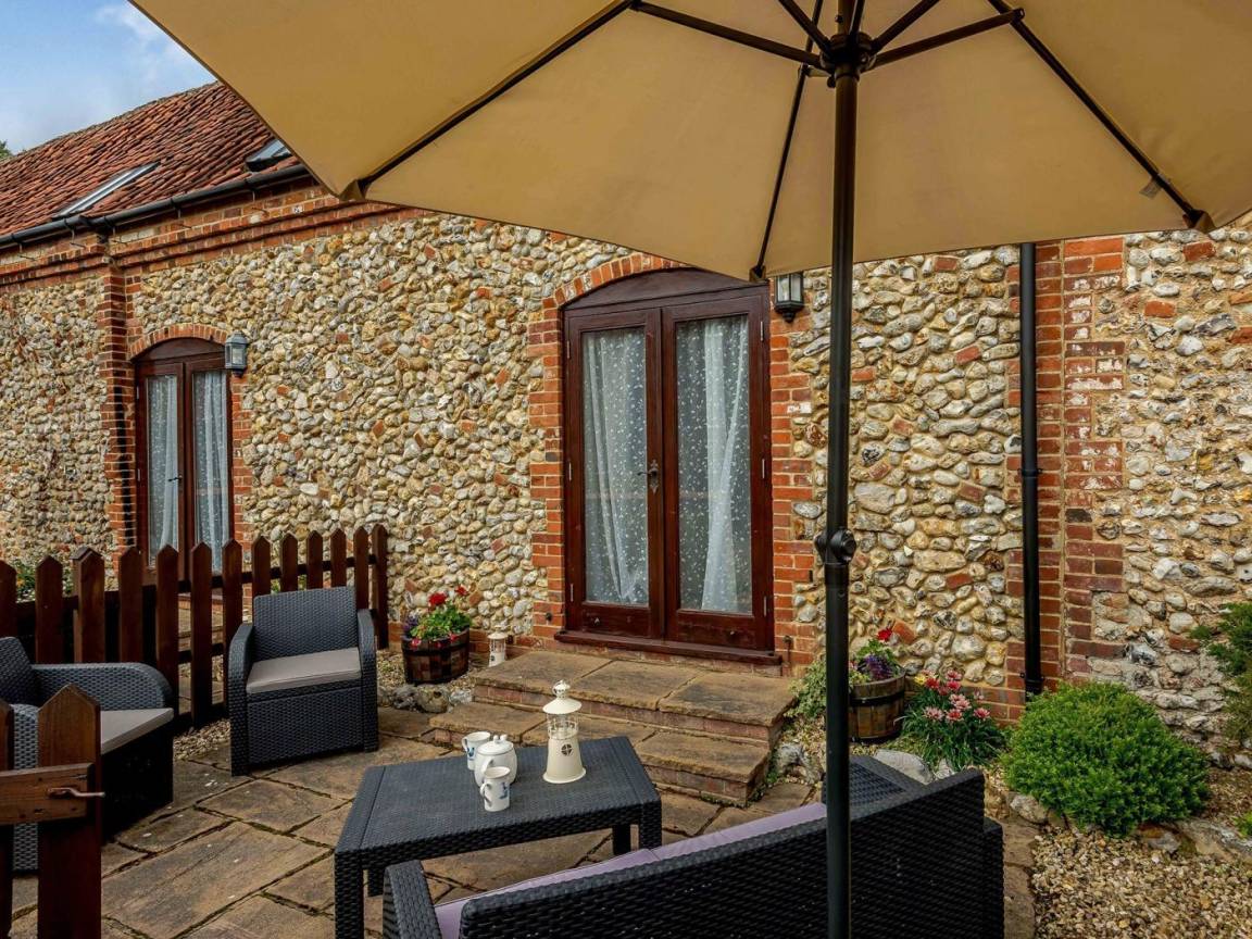 Cottage ∙ 2 Bedrooms ∙ 4 Guests - Norfolk