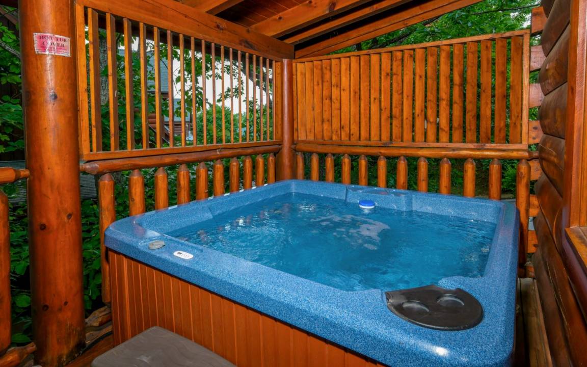 190 M² Cabin ∙ 2 Bedrooms ∙ 10 Guests - Douglas Lake, TN