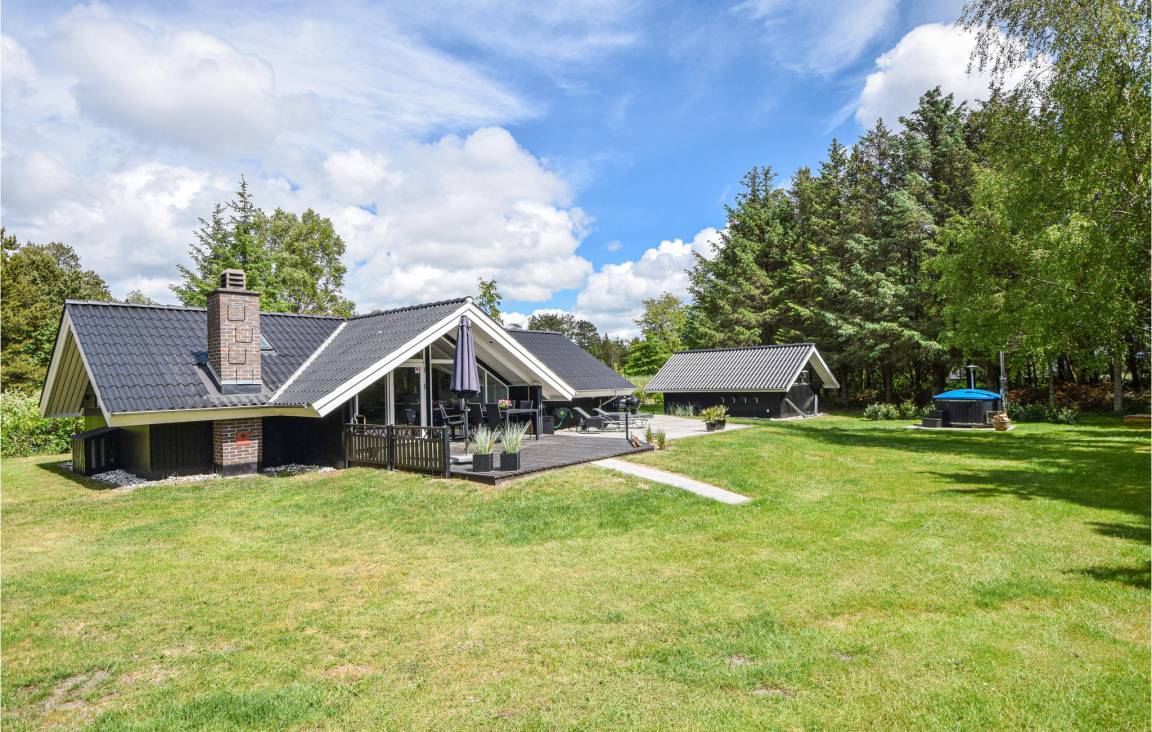 86 M² Ferienhaus ∙ 3 Schlafzimmer ∙ 6 Gäste - Blåvand
