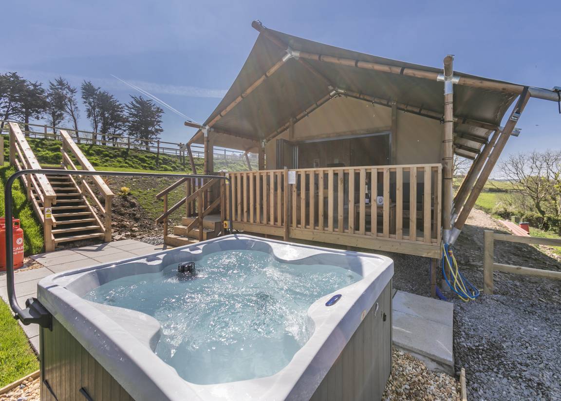 Tent ∙ 2 Bedrooms ∙ 4 Guests - North Devon District