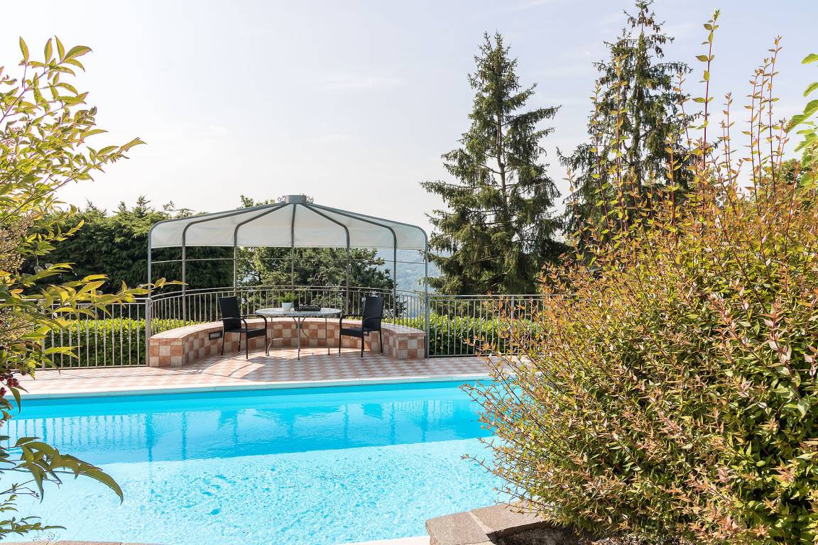 160 M² Villa ∙ 3 Chambres ∙ 6 Personnes - Salò