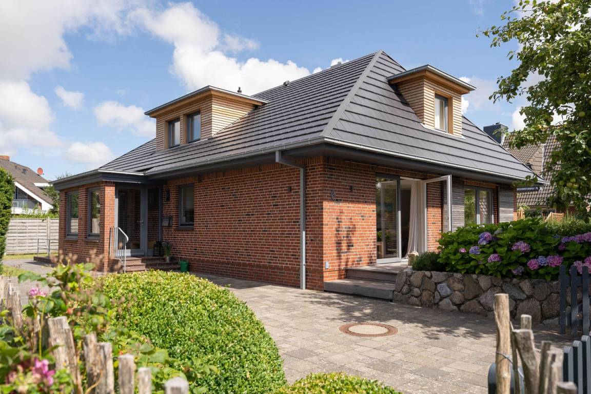 110 M² Ferienhaus ∙ 3 Schlafzimmer ∙ 5 Gäste - Nieblum
