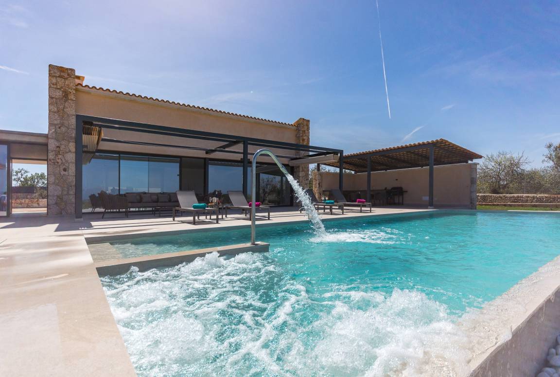 175 M² Casa De Campo ∙ 3 Habitaciones ∙ 6 Huéspedes - Mallorca