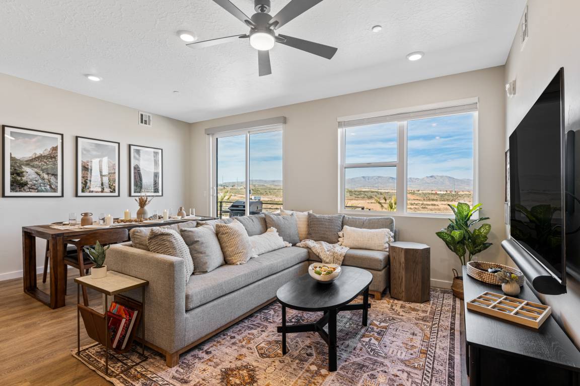 99 M² Condo ∙ 3 Bedrooms ∙ 8 Guests - St. George, USA