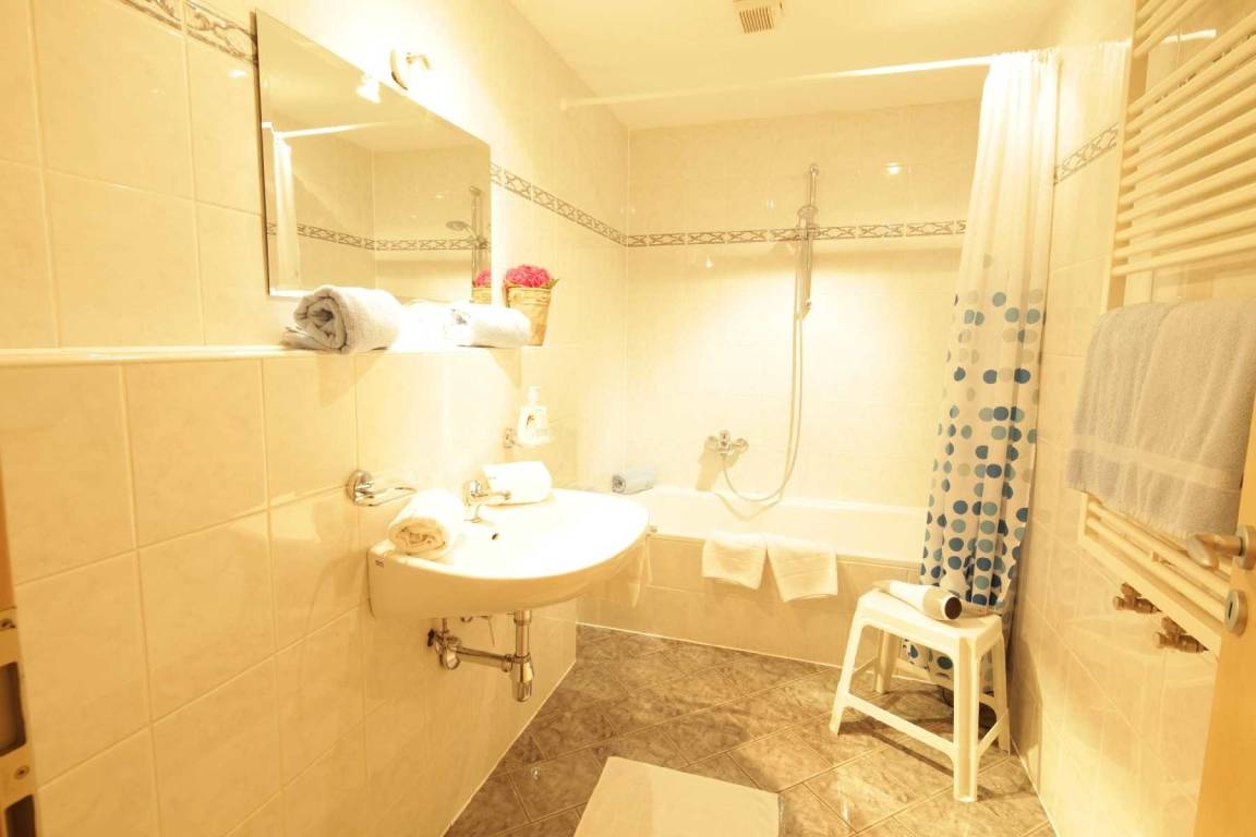 75 m² Ferienwohnung ∙ 2 Schlafzimmer ∙ 6 Gäste – Bild 15