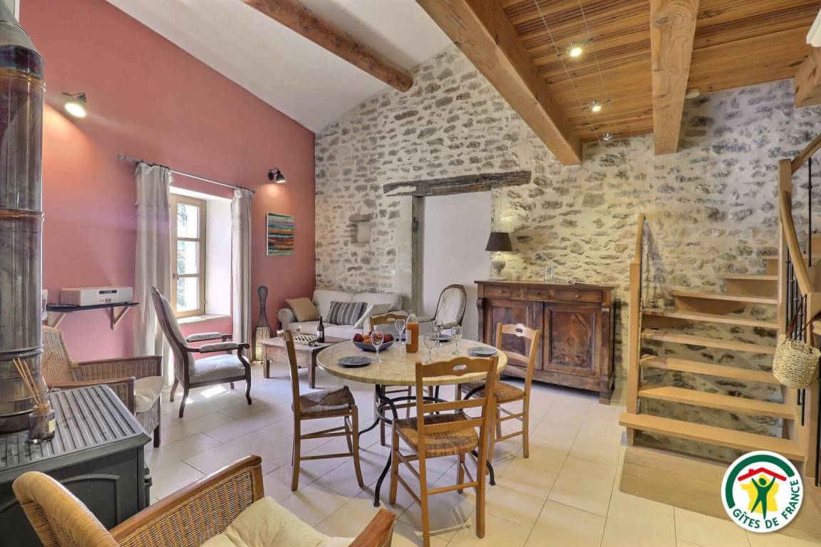90 M² Gîte ∙ 3 Bedrooms ∙ 6 Guests - Grignan