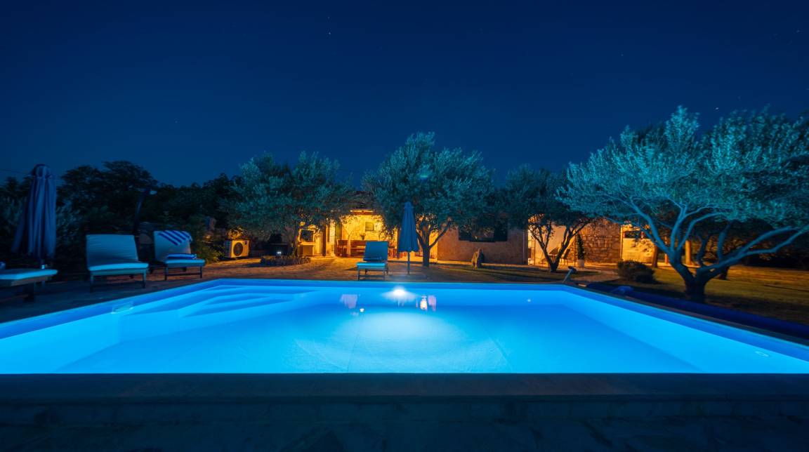 110 M² Casa ∙ 3 Habitaciones ∙ 7 Huéspedes - Knin