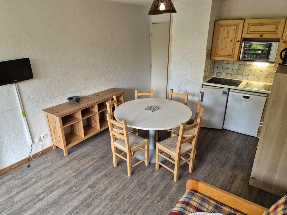 50 m² Ferienwohnung ∙ 1 Schlafzimmer ∙ 6 Gäste – Bild 3