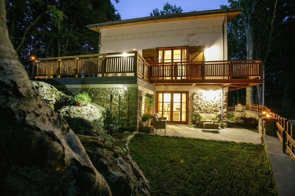 180 M² Huis ∙ 5 Slaapkamers ∙ 10 Gasten - Abbadia San Salvatore