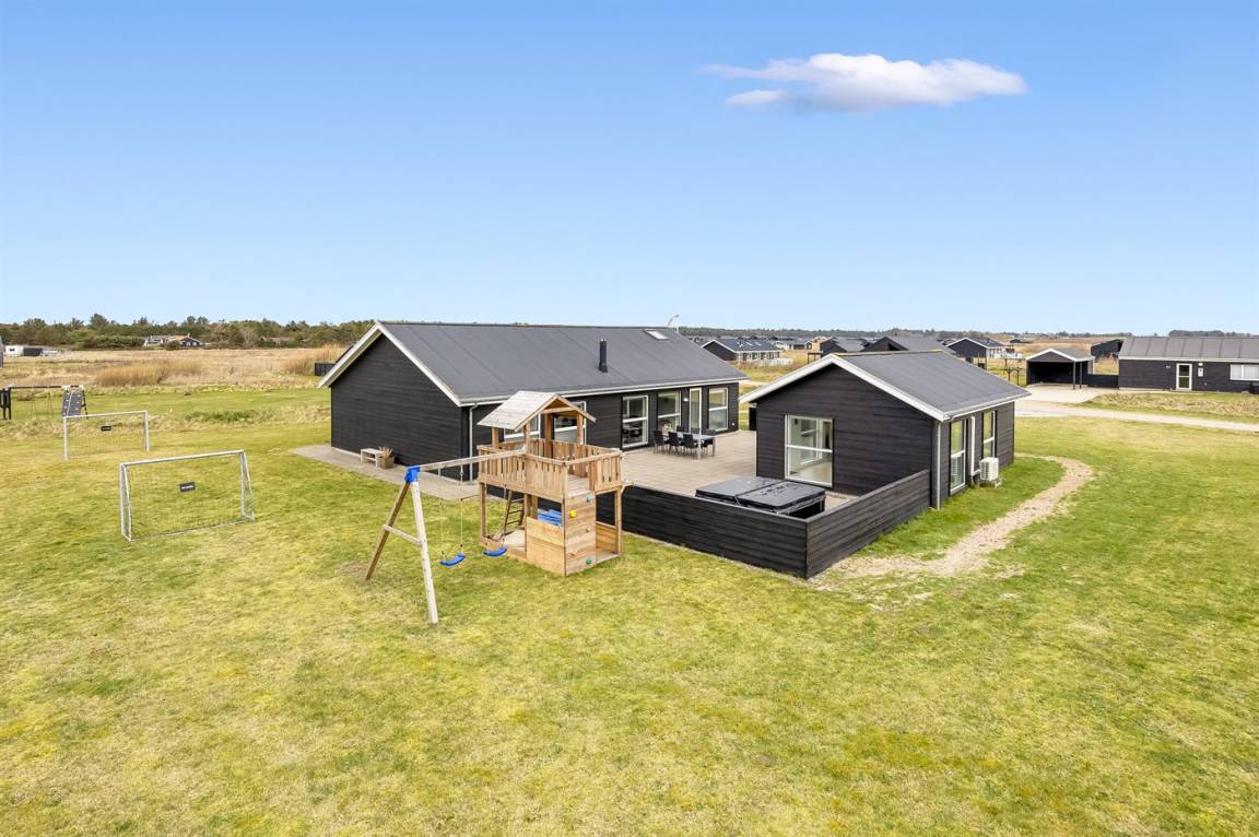 122 m&sup2; Ferienhaus 4 Schlafzimmer 10 G&auml;ste