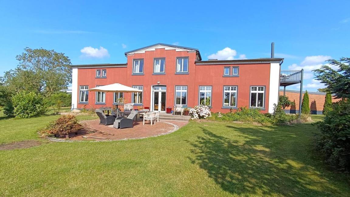 170 M² Apartment ∙ 5 Bedrooms ∙ 10 Guests - Fehmarn