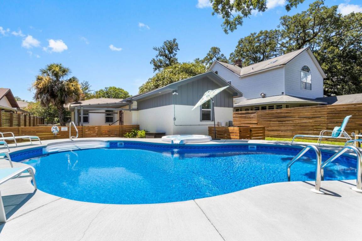 70 M² House ∙ 3 Bedrooms ∙ 2 Guests - Biloxi, MS