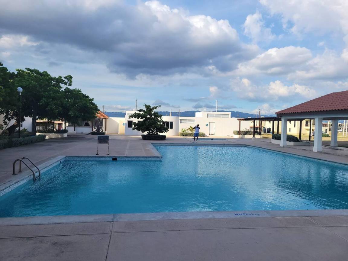 75 M² Apartamento ∙ 2 Habitaciones ∙ 4 Huéspedes - Kingston, Jamaica