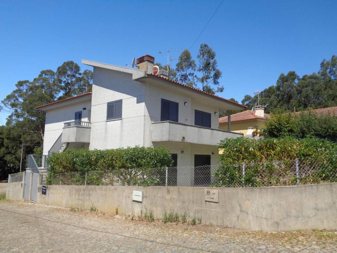 130 M² Apartamento ∙ 3 Quartos ∙ 6 Hóspedes - Caminha