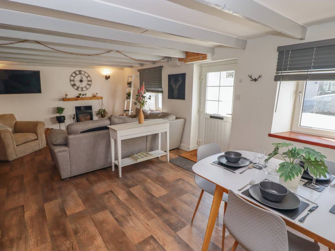 Cottage ∙ 2 Bedrooms ∙ 4 Guests - Narberth