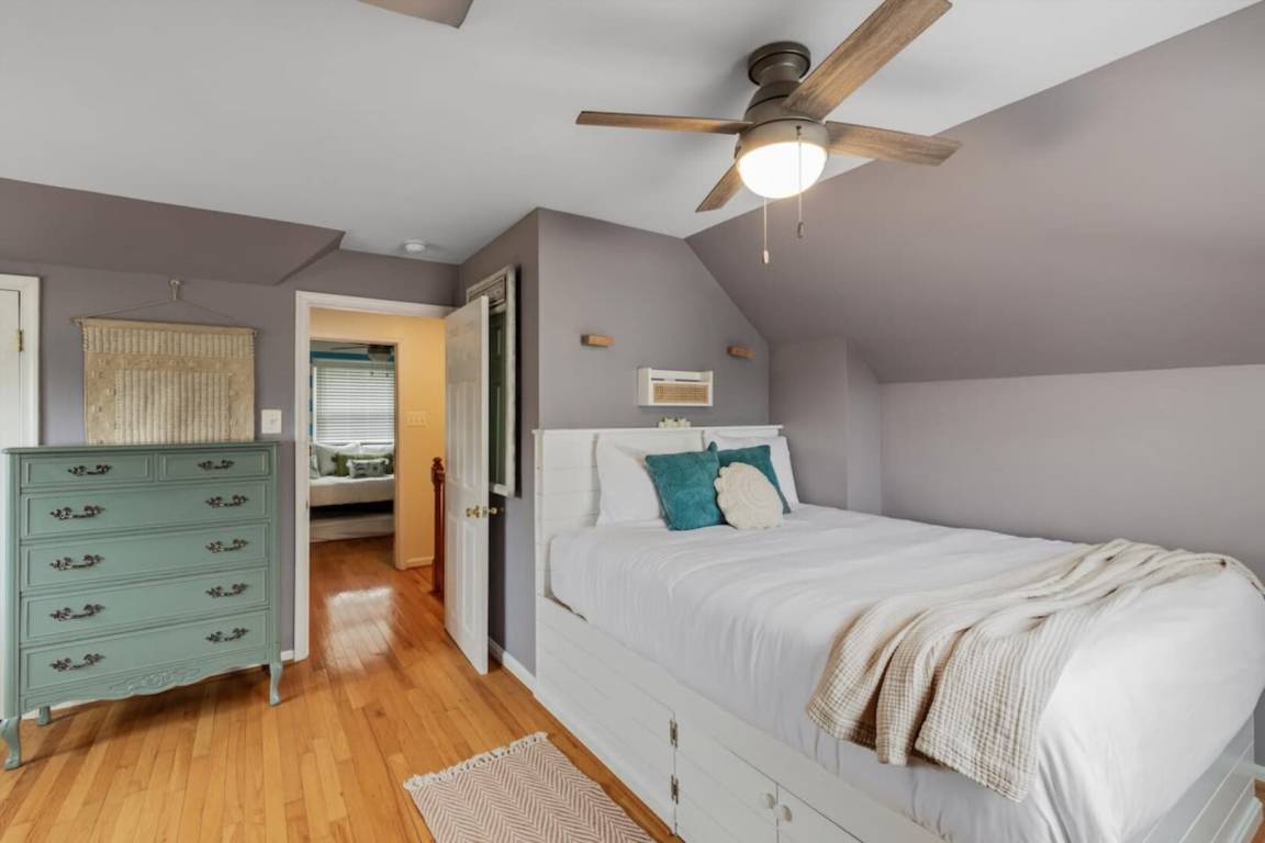 140 M² House ∙ 3 Bedrooms ∙ 6 Guests - Alexandria, VA