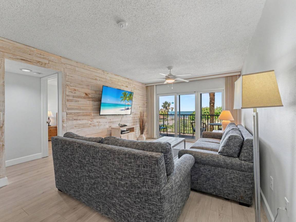102 M² Condo ∙ 2 Bedrooms ∙ 6 Guests - Treasure Island, FL