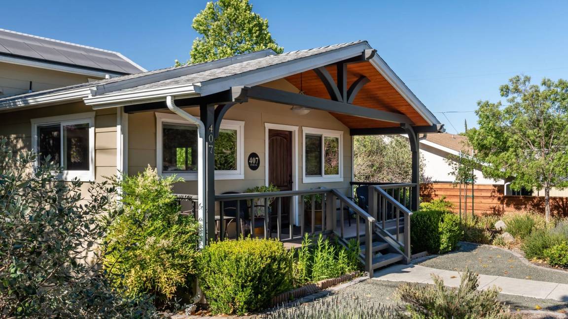 House ∙ 2 Bedrooms ∙ 4 Guests - Paso Robles, CA