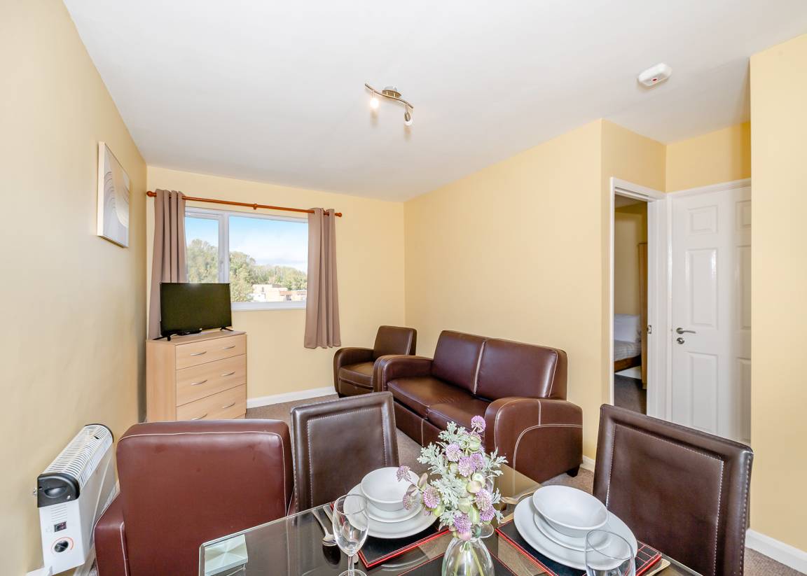 Apartment ∙ 2 Bedrooms ∙ 6 Guests - Fishcombe Cove